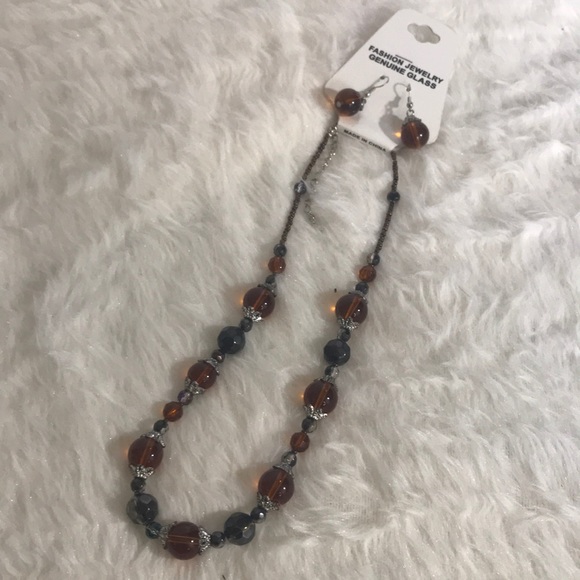 “BROWN GLASS BEAD” NWT 2 piece necklace set. - Picture 4 of 6